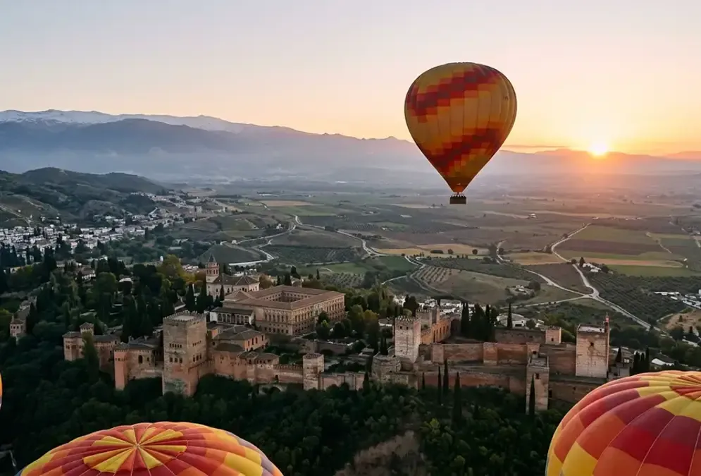 Hot Air Balloon Flight Over Granada in Granada
