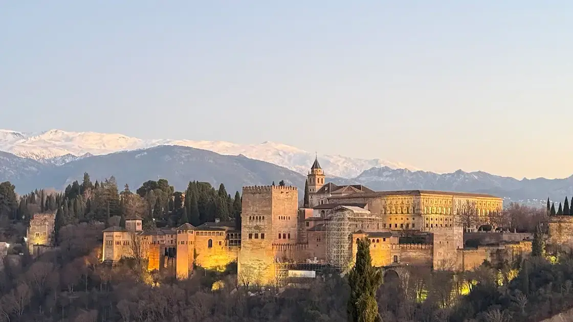 Mirador de San Nicolás — Granada's Famous Alhambra Viewpoint