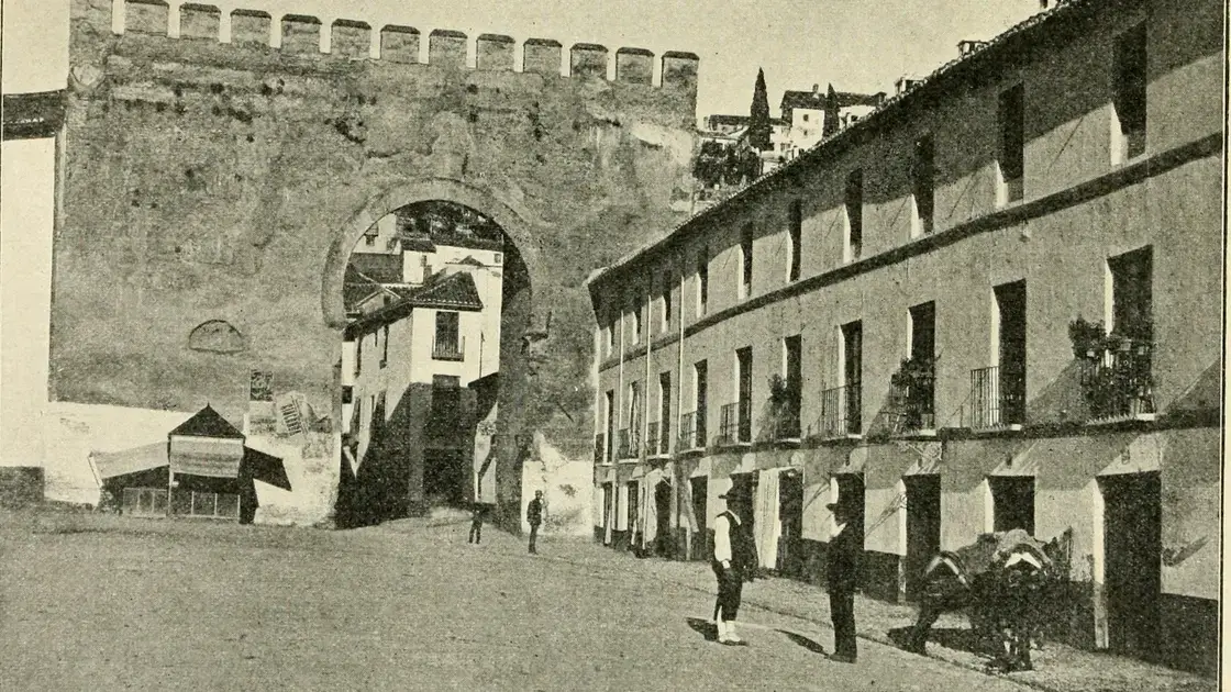 Puerta de Elvira — Granada's 11th-Century Western Gate
